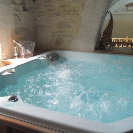 Le Clos D'Isabelle Bed and Breakfast Marsillargues Buitenkant foto